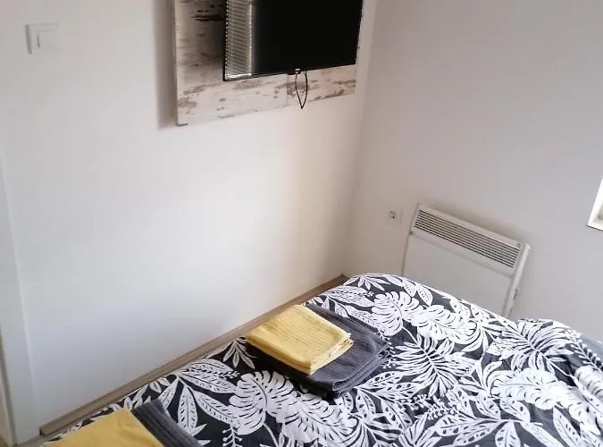 Div Διαμέρισμα *